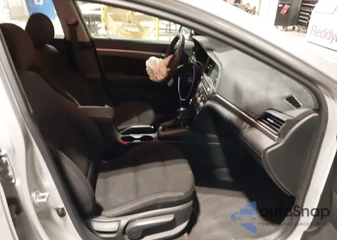 2019 Hyundai Elantra Sel z USA, uszkodzony, nr VIN 5NPD84LF2KH407891